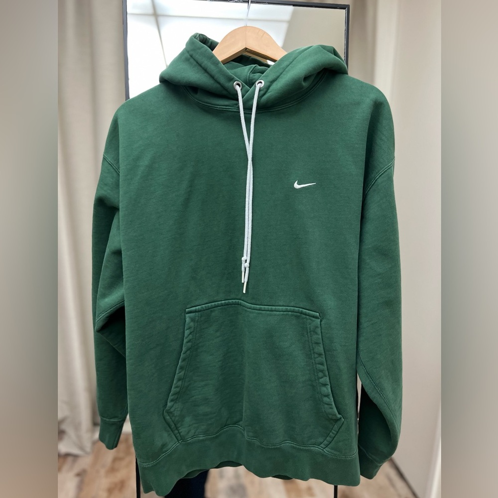 •LIKE NEW•NIKE Solo Swoosh Hoodie